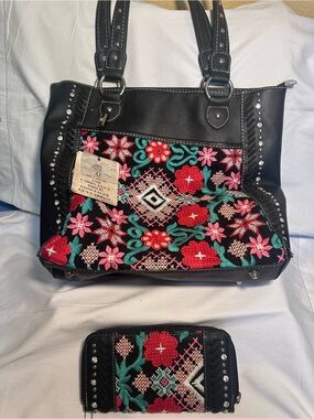 NWT American Bling Floral Embroidered CCW Tote & Wallet Set